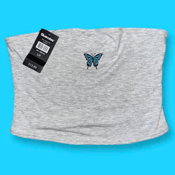 Crop top new with tags never worn! Bought from and retails at zumiez for 12.99! - Picture 2 of 2